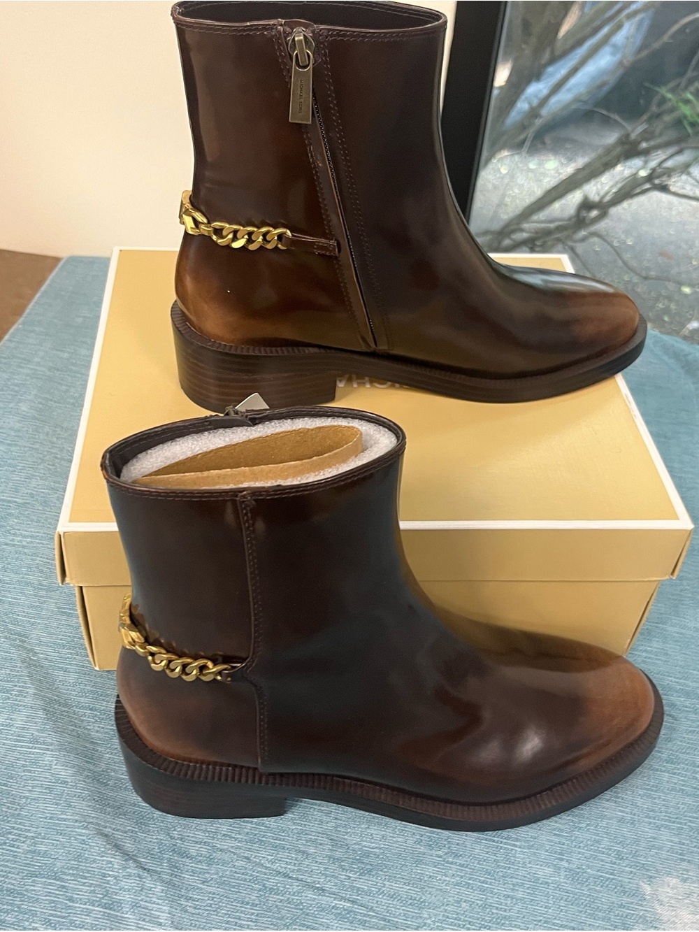 MICHAEL Michael Kors Womens Carlisle Flat Bootie Chain Ankle Boots Size 6.5